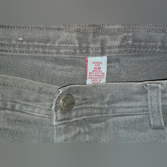 GLORIA VANDERBILT Sz 16W women's Grey Straight Leg Jeans - Picture 3 of 3